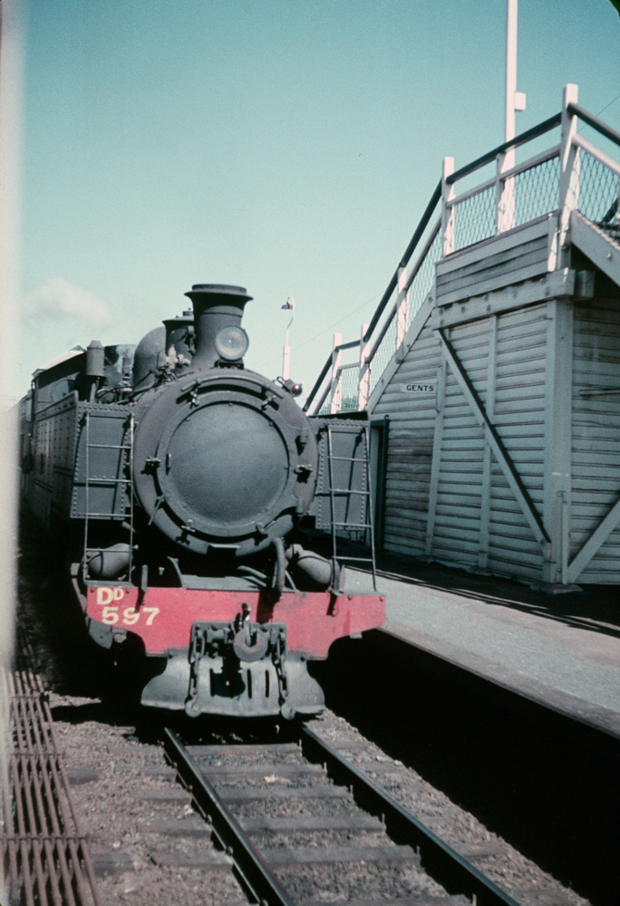 Dd Class Tank entering Perth Station 1962
