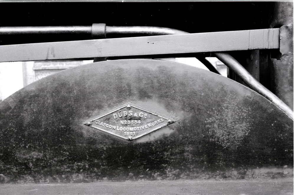 Dübs Plate on a 700 Class 'Blackmotor' at Feltham